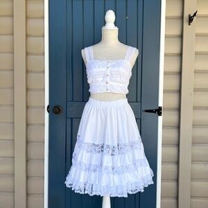 Vintage White Square Dance Full Round Dance Skirt white lace trimmed Women’s XS